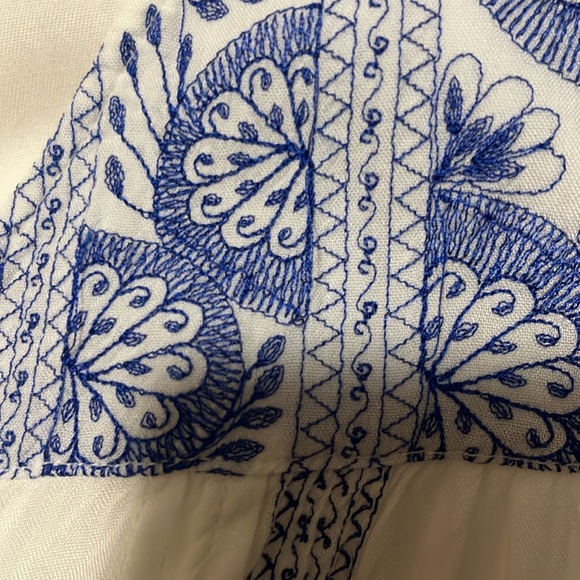 Billabong embroidered  flowy top - Picture 10 of 10